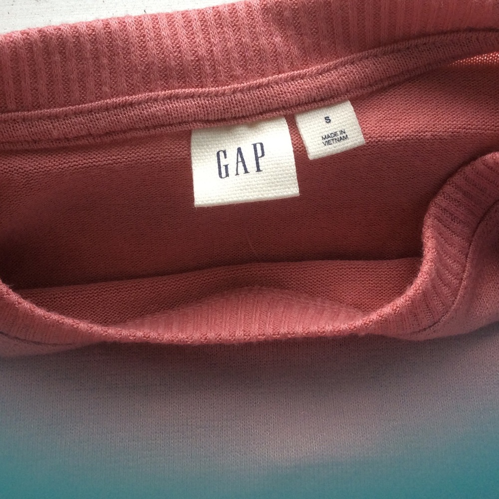 Gap Cold Shoulder Shirt